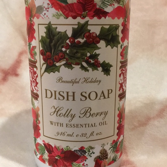 Christmas Holiday Winter Scented Holly Berry Dish Soap NWT XL 32oz plastic pump - Picture 15 of 16